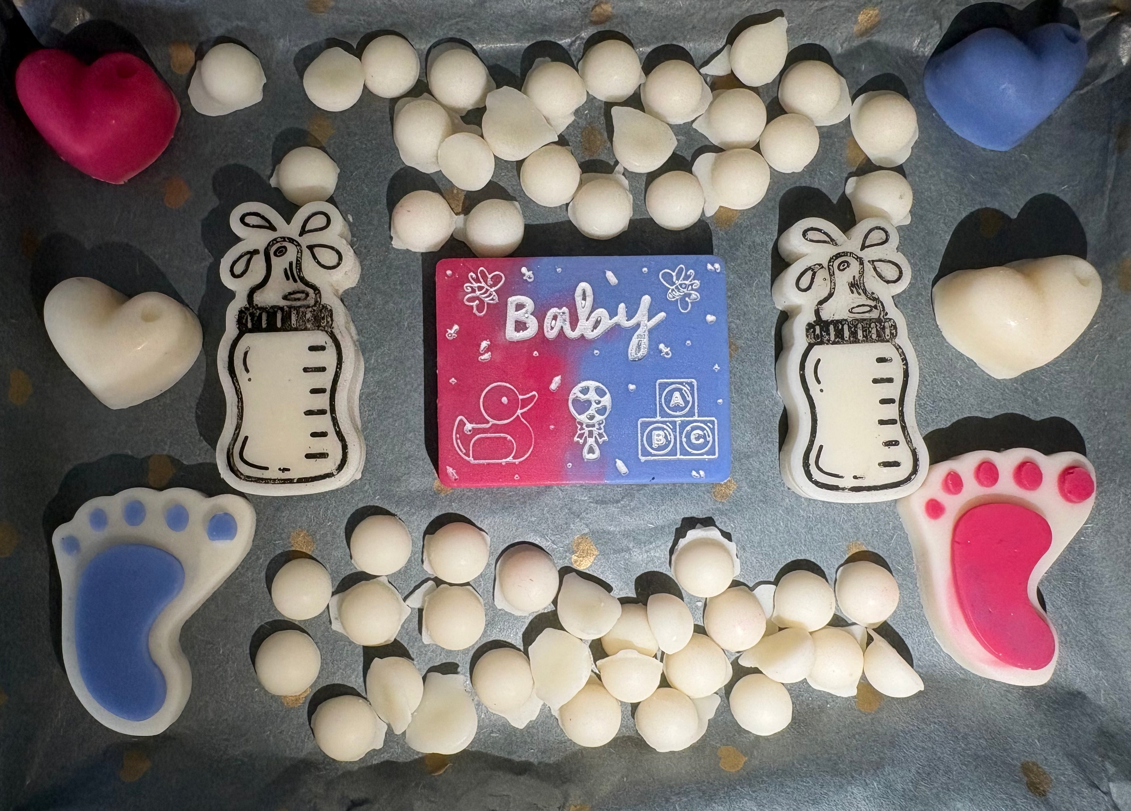 Baby shower/gender reveal melt set