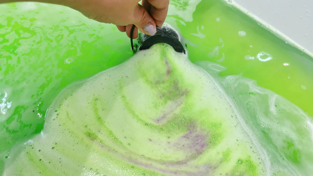 Cauldron Bath Bomb